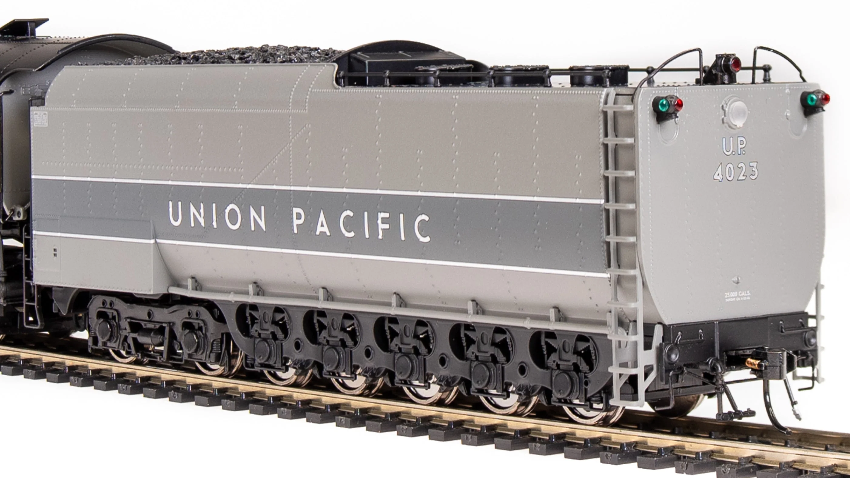 8371 UP Big Boy #4021, Two-Tone Gray w/ Aluminum, Wilson Aftercooler, 25-C-400 Coal Tender, No-Sound / DCC-Ready, HO (Fantasy Paint Scheme) - Image 16