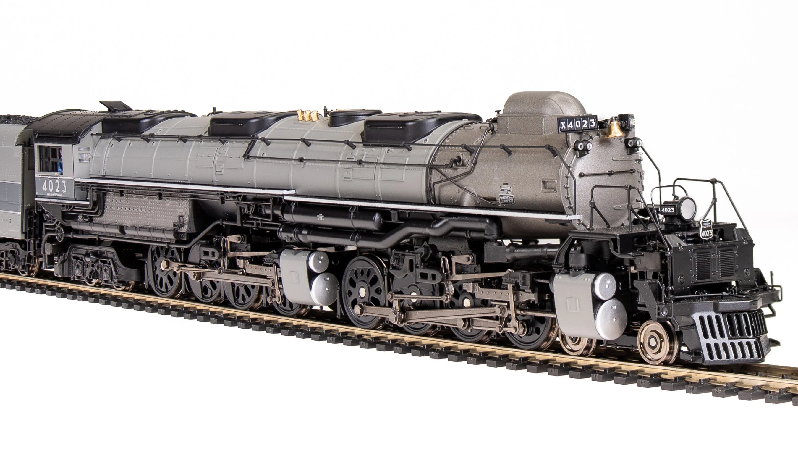 8371 UP Big Boy #4021, Two-Tone Gray w/ Aluminum, Wilson Aftercooler, 25-C-400 Coal Tender, No-Sound / DCC-Ready, HO (Fantasy Paint Scheme) - Image 25
