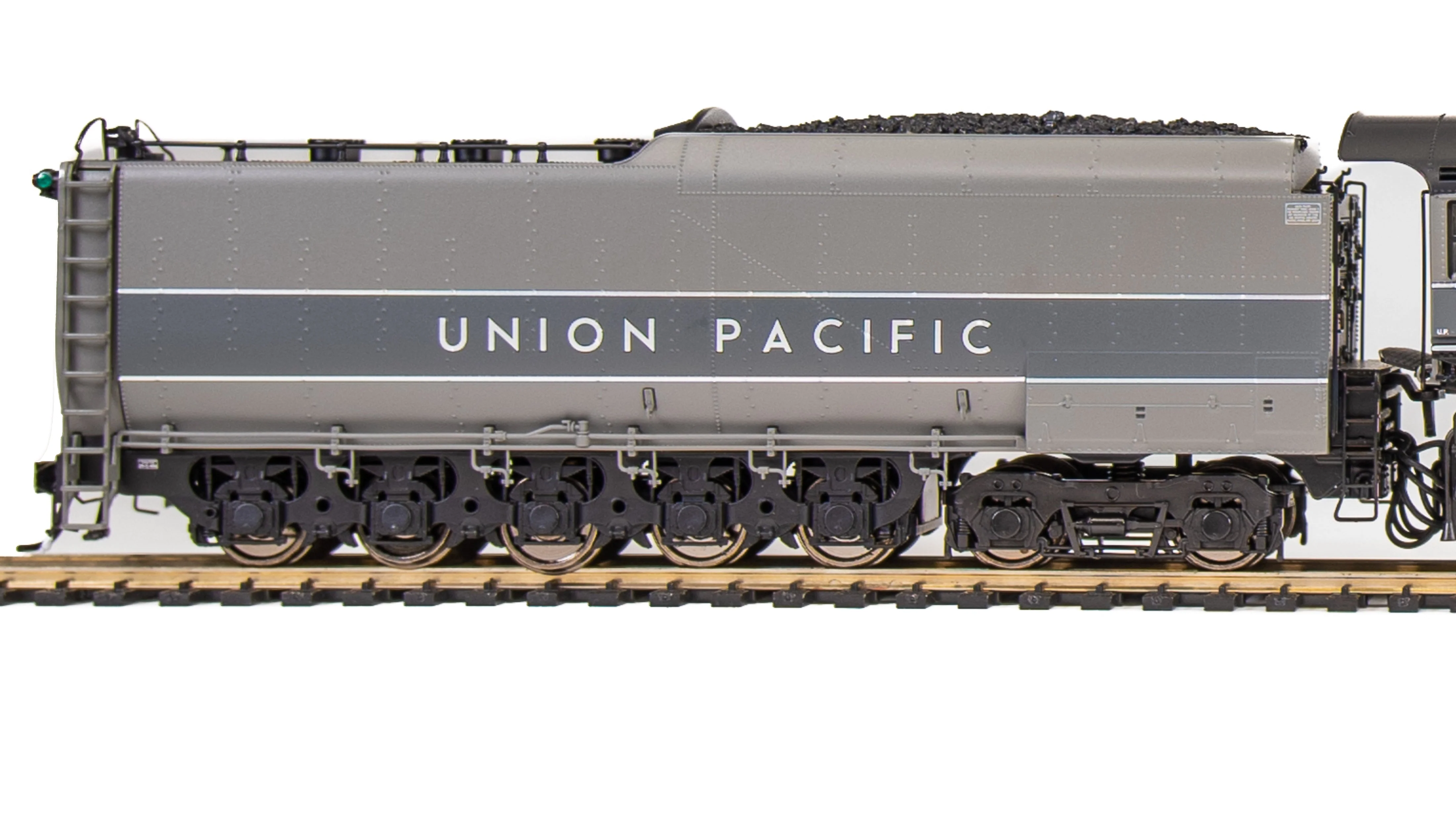 8371 UP Big Boy #4021, Two-Tone Gray w/ Aluminum, Wilson Aftercooler, 25-C-400 Coal Tender, No-Sound / DCC-Ready, HO (Fantasy Paint Scheme) - Image 30